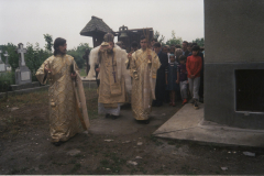 Tarnosire Biserica Cimitir 14.06.1998